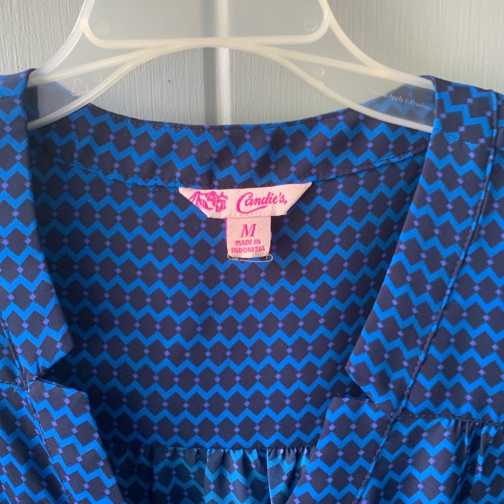 Blue blouse - Picture 2 of 4